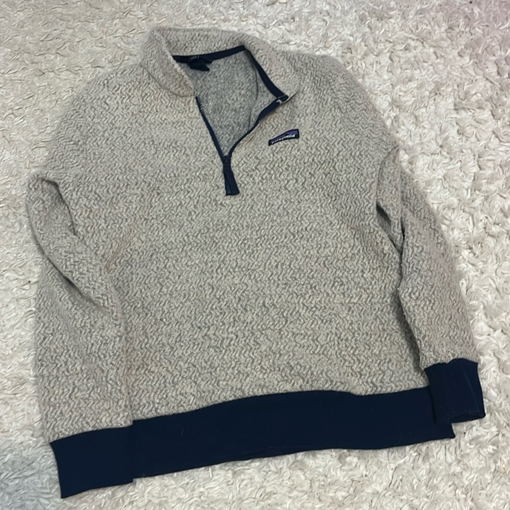 Patagonia size large quarter zip